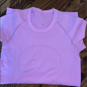 Swifty tech tee light pink NWOT